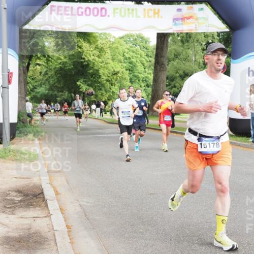29.06.2025 - hella hamburg halbmarathon MichiJ http://msf.ph/oto/8228072 29.06.2025 10:26:01 Zwischen KM18-KM19 6095, 6529, 10738, 15178, 15939, 16523, 17192, 17723, 18103, 18159 meine-sportfotos.de