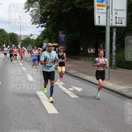 29.06.2025 - hella hamburg halbmarathon Yannick Fuchs http://msf.ph/oto/8228078 29.06.2025 10:33:36 20KM 1164, 1445, 1803, 2980, 3136, 3783, 4359, 6037, 6682, 6686, 6687, 8450, 8958, 9403, 10218, 11055, 11282, 11447, 11619, 12772, 13137, 13729, 13800, 14093, 14905, 15257, 15561, 15866, 15873, 15965, 16656, 16820, 17646, 18188, 18547, 18734, 19004, 19151 meine-sportfotos.de