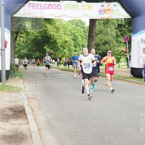 29.06.2025 - hella hamburg halbmarathon MichiJ http://msf.ph/oto/8228096 29.06.2025 10:26:01 Zwischen KM18-KM19 6095, 6529, 10738, 15178, 15939, 16523, 17192, 17723, 18103, 18159 meine-sportfotos.de