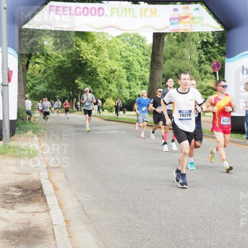 29.06.2025 - hella hamburg halbmarathon MichiJ http://msf.ph/oto/8228166 29.06.2025 10:26:02 Zwischen KM18-KM19 2404, 6095, 6529, 9914, 10680, 10738, 15178, 15939, 16523, 17192, 17723, 18103, 18159, 18216 meine-sportfotos.de