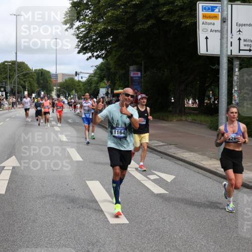 29.06.2025 - hella hamburg halbmarathon Yannick Fuchs http://msf.ph/oto/8228233 29.06.2025 10:33:36 20KM 1164, 1445, 1803, 2980, 3136, 3783, 4359, 6037, 6682, 6686, 6687, 8450, 8958, 9403, 10218, 11055, 11282, 11447, 11619, 12772, 13137, 13729, 13800, 14093, 14905, 15257, 15561, 15866, 15873, 15965, 16656, 16820, 17646, 18188, 18547, 18734, 19004, 19151 meine-sportfotos.de