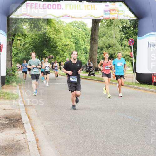 29.06.2025 - hella hamburg halbmarathon MichiJ http://msf.ph/oto/8228252 29.06.2025 10:49:20 Zwischen KM18-KM19 1377, 1432, 3625, 10128, 11771, 15516, 16424, 17096, 18355, 18452, 19240 meine-sportfotos.de