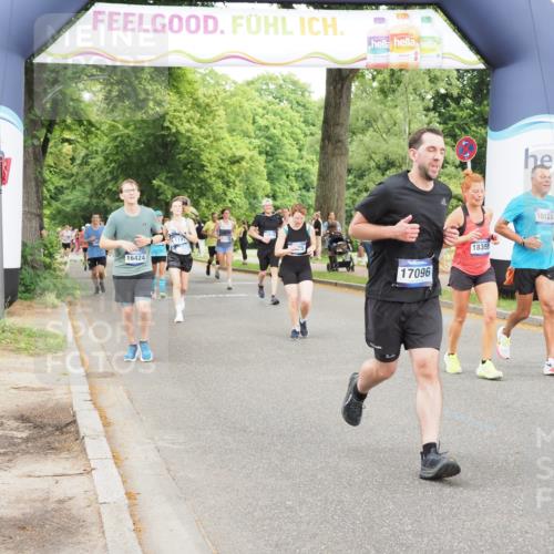 29.06.2025 - hella hamburg halbmarathon MichiJ http://msf.ph/oto/8228345 29.06.2025 10:49:21 Zwischen KM18-KM19 1147, 1377, 3625, 10128, 11771, 15516, 16424, 17096, 18355, 18452, 19240 meine-sportfotos.de