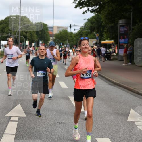 29.06.2025 - hella hamburg halbmarathon Yannick Fuchs http://msf.ph/oto/8228546 29.06.2025 10:33:41 20KM 1164, 1445, 1803, 2980, 3136, 3282, 3783, 4359, 6037, 6682, 6686, 6687, 8450, 8958, 11055, 11447, 11619, 12772, 13137, 13729, 13800, 14093, 14311, 15013, 15257, 15556, 15561, 15866, 15873, 15965, 16656, 16820, 17646, 18149, 18188, 18547, 18734 meine-sportfotos.de