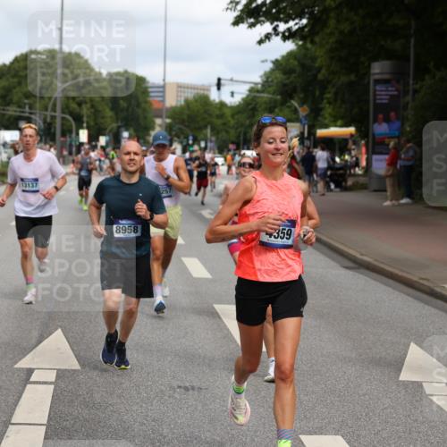 29.06.2025 - hella hamburg halbmarathon Yannick Fuchs http://msf.ph/oto/8228611 29.06.2025 10:33:41 20KM 1164, 1445, 1803, 2980, 3136, 3282, 3783, 4359, 6037, 6682, 6686, 6687, 8450, 8958, 11055, 11447, 11619, 12772, 13137, 13729, 13800, 14093, 14311, 15013, 15257, 15556, 15561, 15866, 15873, 15965, 16656, 16820, 17646, 18149, 18188, 18547, 18734 meine-sportfotos.de