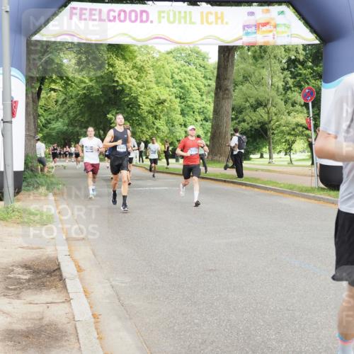 29.06.2025 - hella hamburg halbmarathon MichiJ http://msf.ph/oto/8228775 29.06.2025 10:26:10 Zwischen KM18-KM19 2404, 6047, 6123, 7310, 9914, 10451, 10680, 15261, 17125, 18216 meine-sportfotos.de