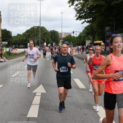 29.06.2025 - hella hamburg halbmarathon Yannick Fuchs http://msf.ph/oto/8228779 29.06.2025 10:33:41 20KM 1164, 1445, 1803, 2980, 3136, 3282, 3783, 4359, 6037, 6682, 6686, 6687, 8450, 8958, 11055, 11447, 11619, 12772, 13137, 13729, 13800, 14093, 14311, 15013, 15257, 15556, 15561, 15866, 15873, 15965, 16656, 16820, 17646, 18149, 18188, 18547, 18734 meine-sportfotos.de