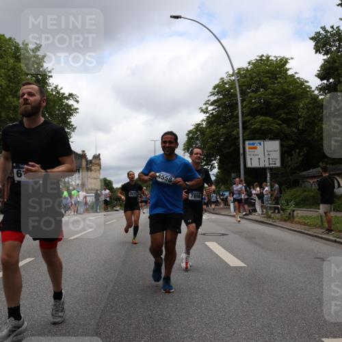 29.06.2025 - hella hamburg halbmarathon Yannick Fuchs http://msf.ph/oto/8228819 29.06.2025 10:46:39 20KM 1098, 1257, 1482, 1657, 2111, 2444, 2814, 3258, 3715, 3952, 4121, 4557, 4558, 4726, 5116, 5169, 5194, 5378, 6164, 6561, 6562, 7178, 7232, 7383, 7475, 7896, 8172, 8316, 8587, 8720, 8955, 9145, 10529, 10811, 11459, 12135, 12519, 13211, 13301, 14198, 14286, 14791, 14805, 15001, 15144, 15275, 15446, 15506, 15690, 16320, 16929, 17130, 17198, 17710, 17773, 18331 meine-sportfotos.de