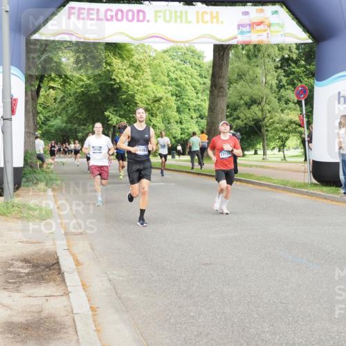 29.06.2025 - hella hamburg halbmarathon MichiJ http://msf.ph/oto/8228844 29.06.2025 10:26:11 Zwischen KM18-KM19 6047, 6123, 7310, 10451, 15261, 17125 meine-sportfotos.de