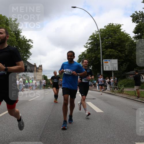 29.06.2025 - hella hamburg halbmarathon Yannick Fuchs http://msf.ph/oto/8228846 29.06.2025 10:46:39 20KM 1098, 1257, 1482, 1657, 2111, 2444, 2814, 3258, 3715, 3952, 4121, 4557, 4558, 4726, 5116, 5169, 5194, 5378, 6164, 6561, 6562, 7178, 7232, 7383, 7475, 7896, 8172, 8316, 8587, 8720, 8955, 9145, 10529, 10811, 11459, 12135, 12519, 13211, 13301, 14198, 14286, 14791, 14805, 15001, 15144, 15275, 15446, 15506, 15690, 16320, 16929, 17130, 17198, 17710, 17773, 18331 meine-sportfotos.de