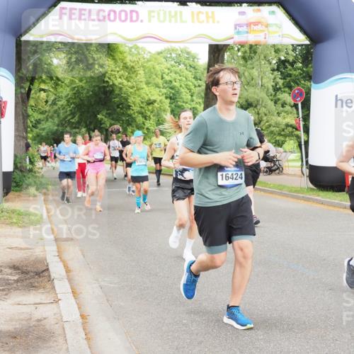 29.06.2025 - hella hamburg halbmarathon MichiJ http://msf.ph/oto/8228867 29.06.2025 10:49:23 Zwischen KM18-KM19 1147, 1377, 3625, 5379, 10128, 12978, 15516, 16424, 17096, 17119, 18355, 19240 meine-sportfotos.de
