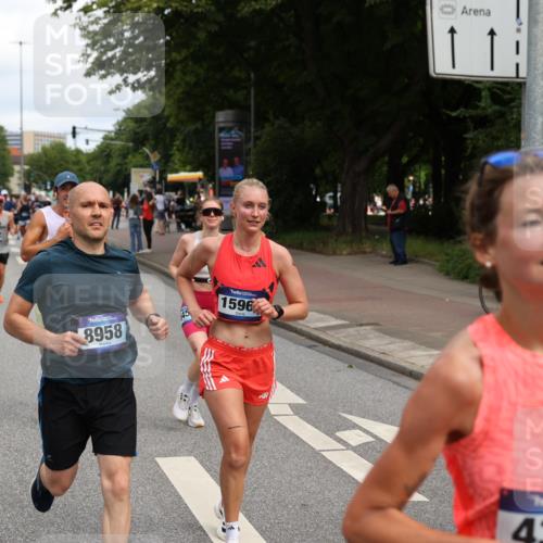 29.06.2025 - hella hamburg halbmarathon Yannick Fuchs http://msf.ph/oto/8228871 29.06.2025 10:33:42 20KM 1164, 1445, 1803, 2980, 3136, 3282, 3783, 4359, 6037, 6682, 6686, 6687, 8450, 8958, 11055, 11447, 11619, 12772, 13137, 13729, 13800, 14093, 14311, 15013, 15257, 15556, 15561, 15866, 15873, 15965, 16656, 16820, 18149, 18188, 18547, 18734 meine-sportfotos.de