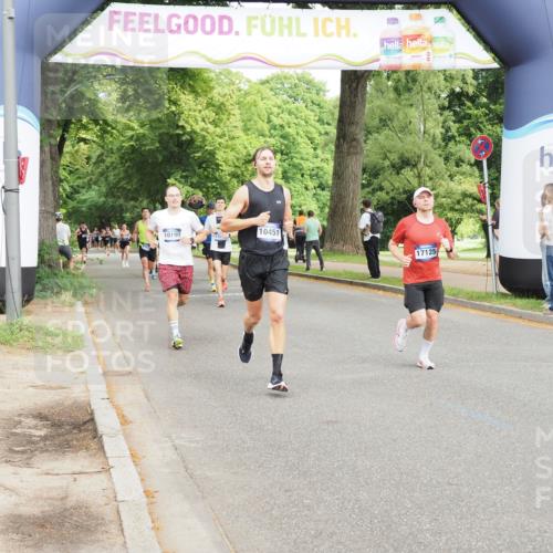 29.06.2025 - hella hamburg halbmarathon MichiJ http://msf.ph/oto/8228903 29.06.2025 10:26:11 Zwischen KM18-KM19 6047, 6123, 7310, 10451, 15261, 17125 meine-sportfotos.de