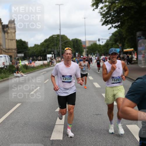 29.06.2025 - hella hamburg halbmarathon Yannick Fuchs http://msf.ph/oto/8228945 29.06.2025 10:33:43 20KM 1164, 1445, 1803, 2980, 3136, 3282, 3783, 4359, 6037, 6682, 6686, 6687, 8450, 8958, 11447, 11619, 12772, 13137, 13729, 14093, 14311, 15013, 15257, 15556, 15561, 15866, 15873, 15965, 16656, 16820, 18149, 18188, 18547, 18734 meine-sportfotos.de