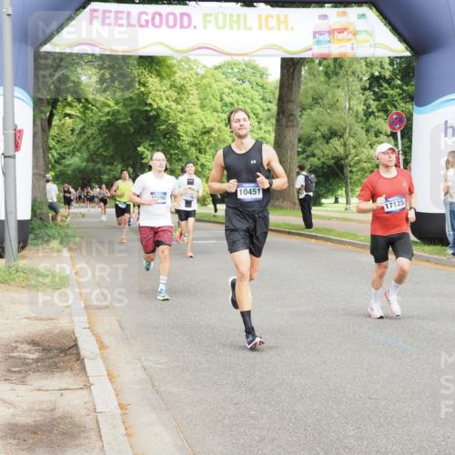 29.06.2025 - hella hamburg halbmarathon MichiJ http://msf.ph/oto/8228963 29.06.2025 10:26:12 Zwischen KM18-KM19 6047, 6123, 7310, 10451, 13148, 17125 meine-sportfotos.de