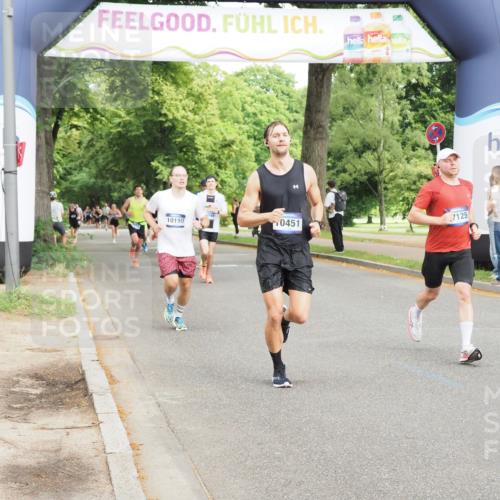 29.06.2025 - hella hamburg halbmarathon MichiJ http://msf.ph/oto/8228990 29.06.2025 10:26:12 Zwischen KM18-KM19 6047, 6123, 7310, 10451, 13148, 17125 meine-sportfotos.de