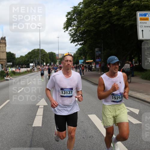 29.06.2025 - hella hamburg halbmarathon Yannick Fuchs http://msf.ph/oto/8229149 29.06.2025 10:33:43 20KM 1164, 1445, 1803, 2980, 3136, 3282, 3783, 4359, 6037, 6682, 6686, 6687, 8450, 8958, 11447, 11619, 12772, 13137, 13729, 14093, 14311, 15013, 15257, 15556, 15561, 15866, 15873, 15965, 16656, 16820, 18149, 18188, 18547, 18734 meine-sportfotos.de