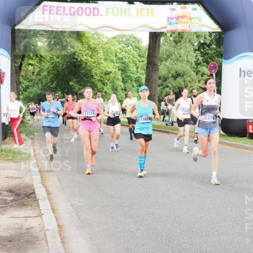 29.06.2025 - hella hamburg halbmarathon MichiJ http://msf.ph/oto/8229224 29.06.2025 10:49:25 Zwischen KM18-KM19 1147, 3625, 5058, 5379, 10128, 12978, 13874, 14970, 15516, 16424, 17096, 17119, 17890, 18355 meine-sportfotos.de