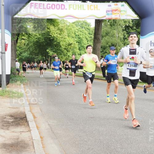 29.06.2025 - hella hamburg halbmarathon MichiJ http://msf.ph/oto/8229306 29.06.2025 10:26:15 Zwischen KM18-KM19 1290, 4865, 6047, 6123, 9313, 9944, 10190, 10451, 13148, 17125 meine-sportfotos.de