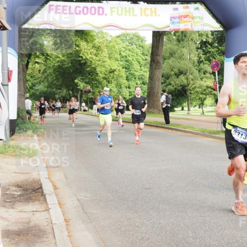 29.06.2025 - hella hamburg halbmarathon MichiJ http://msf.ph/oto/8229359 29.06.2025 10:26:16 Zwischen KM18-KM19 1290, 4865, 6047, 6123, 9296, 9313, 9944, 10190, 10451, 13148, 17125 meine-sportfotos.de