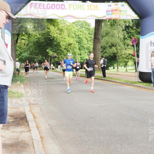 29.06.2025 - hella hamburg halbmarathon MichiJ http://msf.ph/oto/8229395 29.06.2025 10:26:16 Zwischen KM18-KM19 1290, 4865, 6047, 6123, 9296, 9313, 9944, 10190, 10451, 13148, 17125 meine-sportfotos.de
