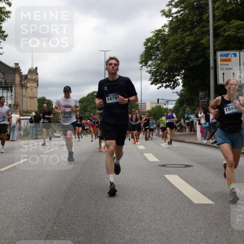 29.06.2025 - hella hamburg halbmarathon Yannick Fuchs http://msf.ph/oto/8229561 29.06.2025 10:46:41 20KM 1098, 1257, 1482, 1657, 2111, 2444, 2814, 3258, 3399, 3715, 3952, 4121, 4557, 4558, 4726, 5116, 5169, 5194, 5378, 6164, 6561, 6562, 6897, 7178, 7232, 7383, 7475, 7896, 8172, 8316, 8587, 8720, 8955, 10529, 10811, 11459, 12135, 12482, 12519, 13211, 13301, 14198, 14286, 14791, 14805, 15144, 15446, 15690, 16320, 16929, 17130, 17198, 17710, 17773, 18331 meine-sportfotos.de