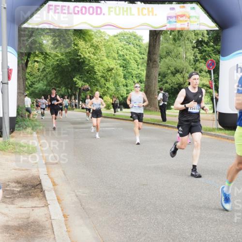 29.06.2025 - hella hamburg halbmarathon MichiJ http://msf.ph/oto/8229650 29.06.2025 10:26:19 Zwischen KM18-KM19 1290, 4865, 9296, 9313, 9944, 10190, 11106, 13148, 13372, 14691, 15410 meine-sportfotos.de