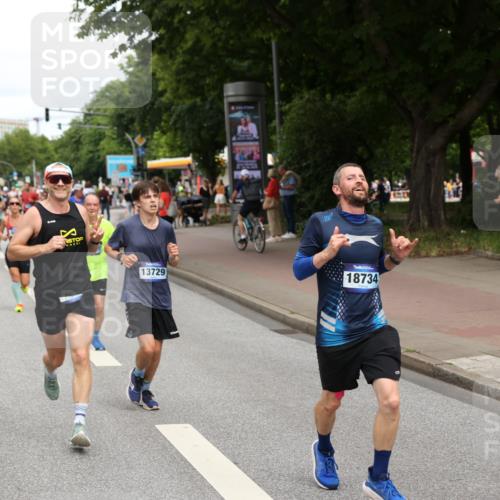 29.06.2025 - hella hamburg halbmarathon Yannick Fuchs http://msf.ph/oto/8229770 29.06.2025 10:33:51 20KM 1343, 1445, 1803, 2525, 2546, 3282, 3783, 4359, 4759, 6037, 6686, 6687, 7981, 8450, 8925, 8958, 9265, 11305, 11619, 12772, 13137, 13479, 13729, 14093, 14204, 14311, 14359, 15013, 15094, 15257, 15556, 15866, 15873, 15965, 16656, 16820, 17005, 17215, 17360, 18149, 18285, 18547, 18734 meine-sportfotos.de