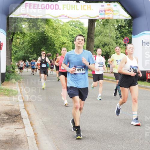 29.06.2025 - hella hamburg halbmarathon MichiJ http://msf.ph/oto/8229821 29.06.2025 10:49:28 Zwischen KM18-KM19 1147, 1184, 2661, 3625, 5058, 5379, 6142, 12156, 12978, 13874, 14970, 16426, 17096, 17119, 17890 meine-sportfotos.de