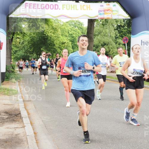 29.06.2025 - hella hamburg halbmarathon MichiJ http://msf.ph/oto/8229838 29.06.2025 10:49:28 Zwischen KM18-KM19 1147, 1184, 2661, 3625, 5058, 5379, 6142, 12156, 12978, 13874, 14970, 16426, 17096, 17119, 17890 meine-sportfotos.de