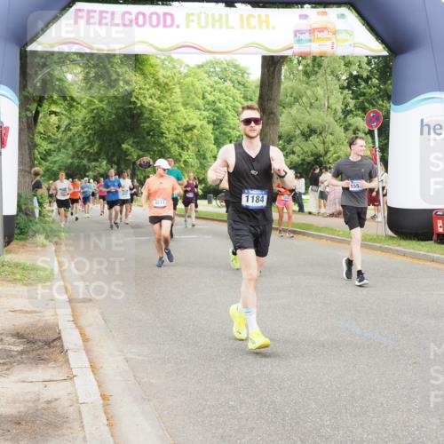 29.06.2025 - hella hamburg halbmarathon MichiJ http://msf.ph/oto/8229965 29.06.2025 10:49:30 Zwischen KM18-KM19 1184, 2661, 4511, 5058, 5379, 6142, 9297, 12156, 12978, 13874, 14970, 15550, 16426, 17119, 17890 meine-sportfotos.de