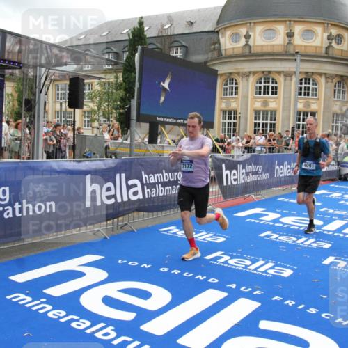 29.06.2025 - hella hamburg halbmarathon Michael Strokosch http://msf.ph/oto/8230009 29.06.2025 10:46:58 Ziel 1139, 1689, 4091, 13728, 14385, 14449, 14594, 16081, 17172, 17492, 17892, 17979, 19105 meine-sportfotos.de