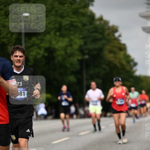 29.06.2025 - hella hamburg halbmarathon Dr. Thomas Lammeyer http://msf.ph/oto/8230092 29.06.2025 10:13:24 Kennedybrücke 1823, 4592, 7081, 7187, 9297, 9306, 10819, 11067 meine-sportfotos.de