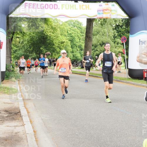 29.06.2025 - hella hamburg halbmarathon MichiJ http://msf.ph/oto/8230197 29.06.2025 10:49:32 Zwischen KM18-KM19 1184, 2661, 4511, 5058, 6142, 7869, 9297, 12156, 13551, 13874, 14970, 15550, 16371, 16420, 16426, 17890 meine-sportfotos.de