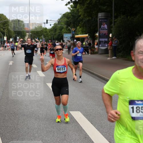 29.06.2025 - hella hamburg halbmarathon Yannick Fuchs http://msf.ph/oto/8230242 29.06.2025 10:33:54 20KM 1343, 1445, 1803, 2525, 2546, 2563, 3282, 3783, 4759, 6037, 6686, 6687, 7981, 8925, 9265, 11305, 11619, 12335, 12772, 13479, 13514, 13729, 14204, 14311, 14359, 15013, 15094, 15336, 15556, 15744, 15866, 15873, 16656, 16820, 17005, 17215, 17360, 18149, 18285, 18547, 18734 meine-sportfotos.de