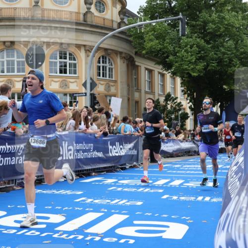 29.06.2025 - hella hamburg halbmarathon Strokosch-Dieckow http://msf.ph/oto/8230271 29.06.2025 10:32:52 Ziel 4463, 4749, 6358, 10453, 12290, 13686, 14028, 15054, 16425, 18679, 18687, 19059 meine-sportfotos.de