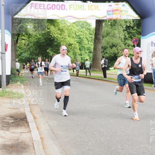 29.06.2025 - hella hamburg halbmarathon MichiJ http://msf.ph/oto/8230280 29.06.2025 10:26:28 Zwischen KM18-KM19 1505, 5923, 13141, 13900, 15303, 16698 meine-sportfotos.de