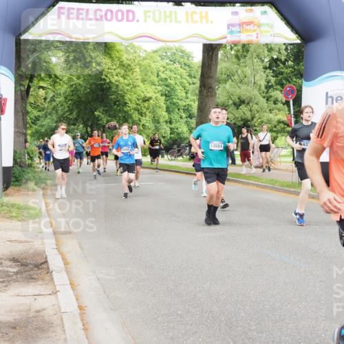 29.06.2025 - hella hamburg halbmarathon MichiJ http://msf.ph/oto/8230305 29.06.2025 10:49:34 Zwischen KM18-KM19 1184, 2661, 4511, 6142, 7869, 9297, 10866, 12156, 12662, 13551, 15550, 16371, 16420, 16426 meine-sportfotos.de