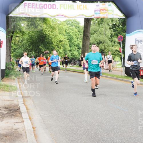 29.06.2025 - hella hamburg halbmarathon MichiJ http://msf.ph/oto/8230343 29.06.2025 10:49:34 Zwischen KM18-KM19 1184, 2661, 4511, 6142, 7869, 9297, 10866, 12156, 12662, 13551, 15550, 16371, 16420, 16426 meine-sportfotos.de
