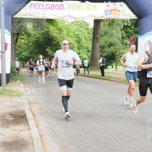29.06.2025 - hella hamburg halbmarathon MichiJ http://msf.ph/oto/8230346 29.06.2025 10:26:28 Zwischen KM18-KM19 1505, 5923, 13141, 13900, 15303, 16698 meine-sportfotos.de