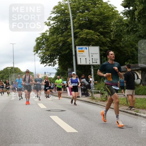 29.06.2025 - hella hamburg halbmarathon Yannick Fuchs http://msf.ph/oto/8230348 29.06.2025 10:46:44 20KM 1098, 1257, 1482, 1657, 1683, 2111, 2444, 2814, 3258, 3399, 3715, 3952, 4121, 4558, 4587, 4726, 5169, 5194, 5378, 5607, 6164, 6561, 6897, 7178, 7232, 7383, 7475, 7896, 8172, 8316, 8587, 8720, 8955, 10529, 10811, 12135, 12482, 12519, 13211, 13301, 14198, 14286, 14791, 14805, 15144, 15446, 15690, 16320, 16929, 17130, 17198, 17710, 17773, 18331 meine-sportfotos.de