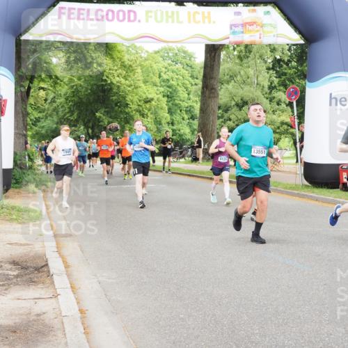 29.06.2025 - hella hamburg halbmarathon MichiJ http://msf.ph/oto/8230466 29.06.2025 10:49:35 Zwischen KM18-KM19 1184, 1940, 2661, 4511, 7869, 9124, 9297, 10866, 12156, 12662, 13551, 15550, 16371, 16420 meine-sportfotos.de
