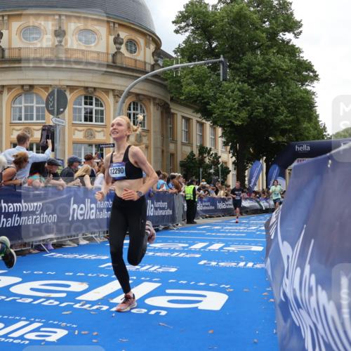 29.06.2025 - hella hamburg halbmarathon Strokosch-Dieckow http://msf.ph/oto/8230558 29.06.2025 10:32:57 Ziel 4463, 4749, 6358, 10453, 11169, 12290, 18679, 18687, 19059 meine-sportfotos.de