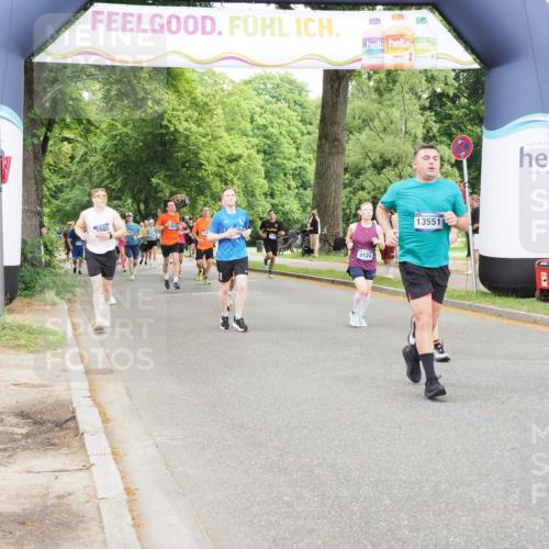 29.06.2025 - hella hamburg halbmarathon MichiJ http://msf.ph/oto/8230587 29.06.2025 10:49:35 Zwischen KM18-KM19 1184, 1940, 2661, 4511, 7869, 9124, 9297, 10866, 12156, 12662, 13551, 15550, 16371, 16420 meine-sportfotos.de
