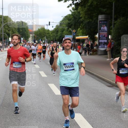 29.06.2025 - hella hamburg halbmarathon Yannick Fuchs http://msf.ph/oto/8230898 29.06.2025 10:33:58 20KM 1343, 1445, 1803, 2044, 2525, 2546, 2563, 3282, 3783, 4565, 4759, 6037, 6686, 6687, 7981, 8319, 8925, 9265, 11305, 11619, 12335, 13479, 13514, 13729, 14204, 14272, 14311, 14359, 15013, 15094, 15336, 15556, 15744, 15866, 16656, 16820, 17005, 17215, 17360, 17668, 18149, 18285, 18547, 18734, 18803 meine-sportfotos.de