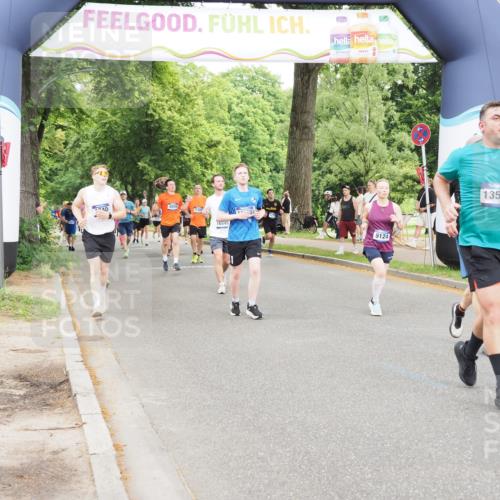29.06.2025 - hella hamburg halbmarathon MichiJ http://msf.ph/oto/8230903 29.06.2025 10:49:36 Zwischen KM18-KM19 1114, 1184, 1940, 4511, 4859, 7869, 9124, 9297, 10866, 12156, 12662, 13551, 15550, 16371, 16420 meine-sportfotos.de