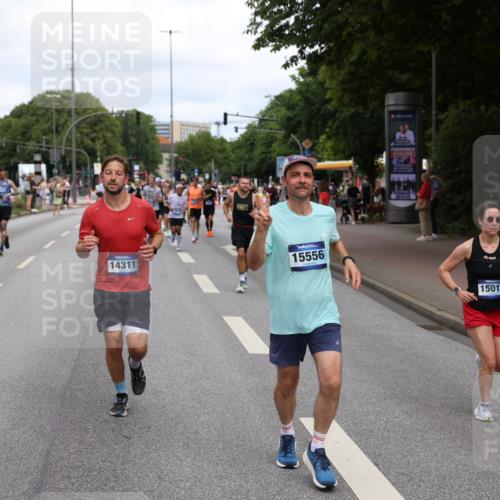 29.06.2025 - hella hamburg halbmarathon Yannick Fuchs http://msf.ph/oto/8230914 29.06.2025 10:33:58 20KM 1343, 1445, 1803, 2044, 2525, 2546, 2563, 3282, 3783, 4565, 4759, 6037, 6686, 6687, 7981, 8319, 8925, 9265, 11305, 11619, 12335, 13479, 13514, 13729, 14204, 14272, 14311, 14359, 15013, 15094, 15336, 15556, 15744, 15866, 16656, 16820, 17005, 17215, 17360, 17668, 18149, 18285, 18547, 18734, 18803 meine-sportfotos.de