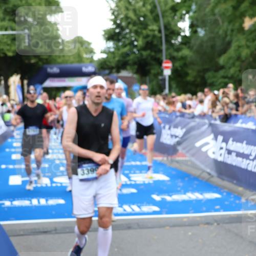 29.06.2025 - hella hamburg halbmarathon Zöllner http://msf.ph/oto/8231016 29.06.2025 10:53:43 Ziel 1502, 2058, 2082, 2518, 2630, 3399, 3819, 5399, 6762, 10549, 10895, 11588, 11589, 11604, 12632, 13865, 14702, 14818, 15061, 15441, 15856, 16092, 17482, 18143, 18514, 18666, 18715 meine-sportfotos.de