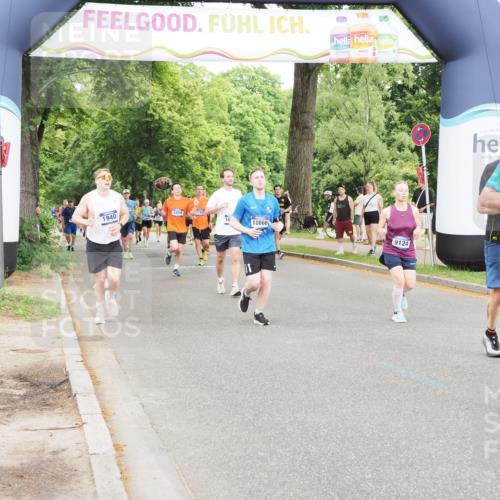 29.06.2025 - hella hamburg halbmarathon MichiJ http://msf.ph/oto/8231027 29.06.2025 10:49:36 Zwischen KM18-KM19 1114, 1184, 1940, 4511, 4859, 7869, 9124, 9297, 10866, 12156, 12662, 13551, 15550, 16371, 16420 meine-sportfotos.de