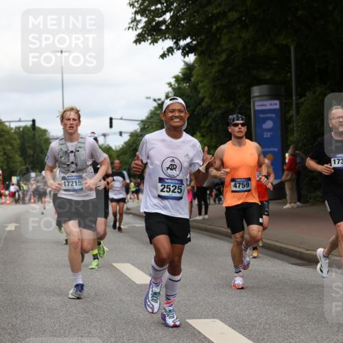 29.06.2025 - hella hamburg halbmarathon Yannick Fuchs http://msf.ph/oto/8231103 29.06.2025 10:34:03 20KM 1343, 2044, 2525, 2546, 2563, 2972, 3282, 4565, 4759, 5752, 6037, 6687, 7981, 8319, 8925, 9265, 9540, 11284, 11305, 12335, 12372, 13479, 13514, 13729, 14204, 14272, 14311, 14359, 15013, 15094, 15336, 15435, 15556, 15744, 16656, 16820, 17005, 17215, 17360, 17425, 17668, 18149, 18154, 18285, 18547, 18803 meine-sportfotos.de